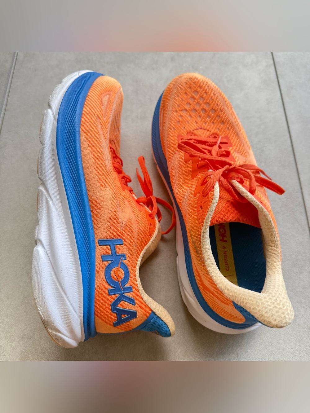 HOKA one one Clifton 9 Sneakers SZ 10 W Orange Blue big logo Sportwear running